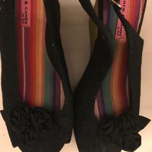 Rock and Candy black eyelet espadrille wedge- 10